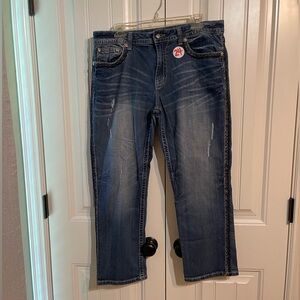 Women’s Miss Me Boyfriend Capri Size 32